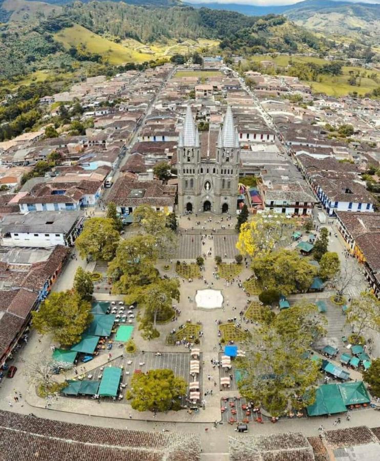 Hospedaje Casa Rosa Jardín Esterno foto