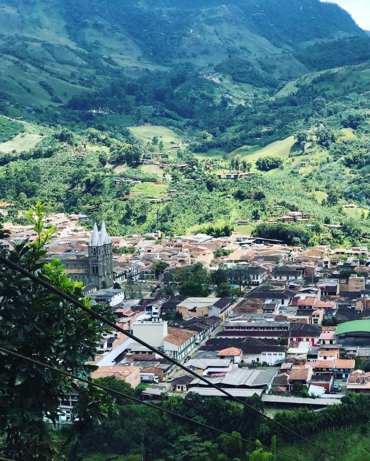 Hospedaje Casa Rosa Jardín Esterno foto